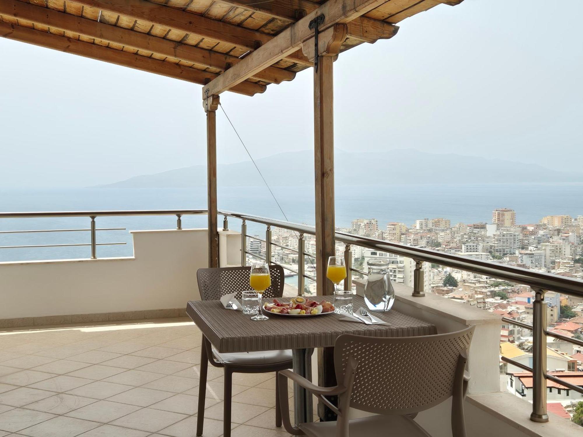 Villa Marsal Sarandë Exterior foto