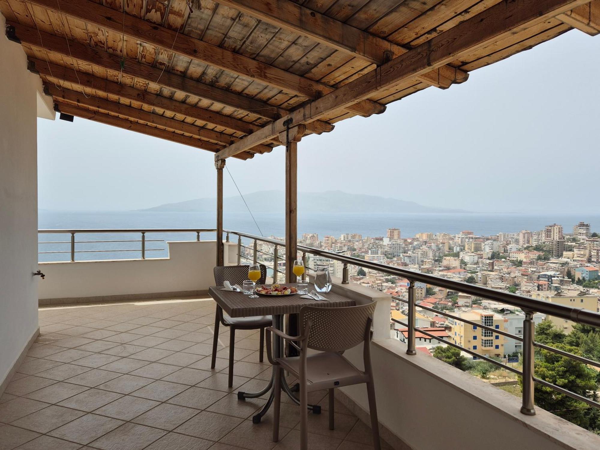 Villa Marsal Sarandë Exterior foto